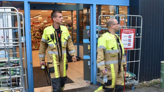 Heftige ongelukken • supermarkt dicht om stank. Heftige ongelukken • supermarkt dicht om stank.
