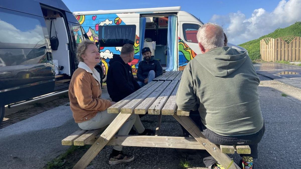Vanwege de woningkrapte permanent wonen in een camper: 'Het bevalt heel goed'