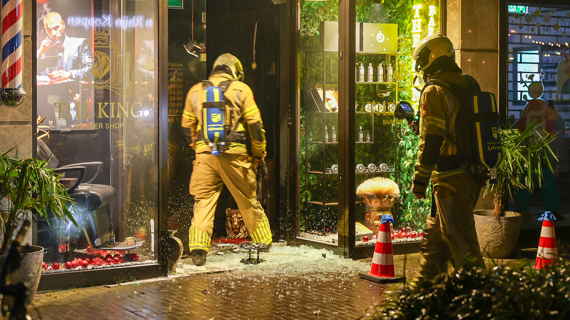 Explosie bij kapperszaak, eigenaar Tariq verrast door snelle inzamelingsactie