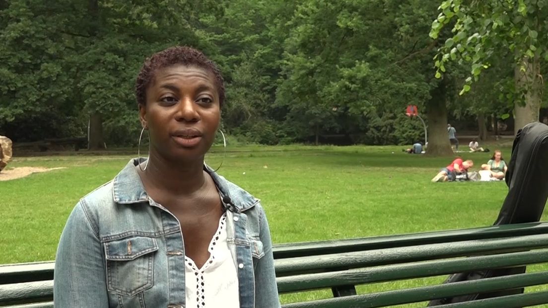 Arnhemse Maame Joses zingt over racisme en gelijkheid.
