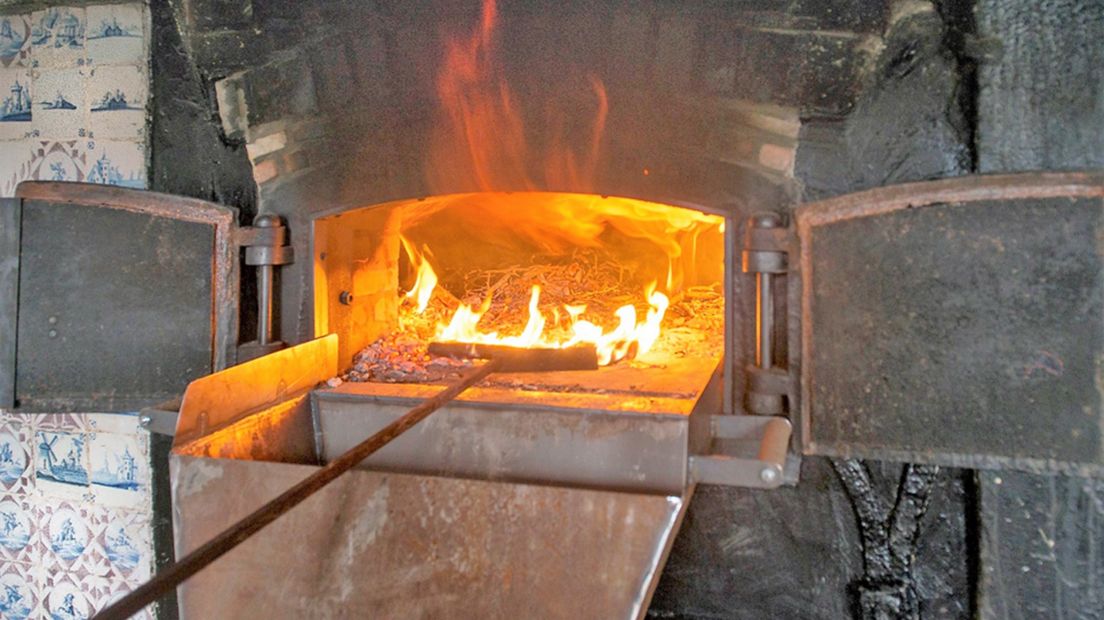 De oven in het hofje De Armen de Poth.