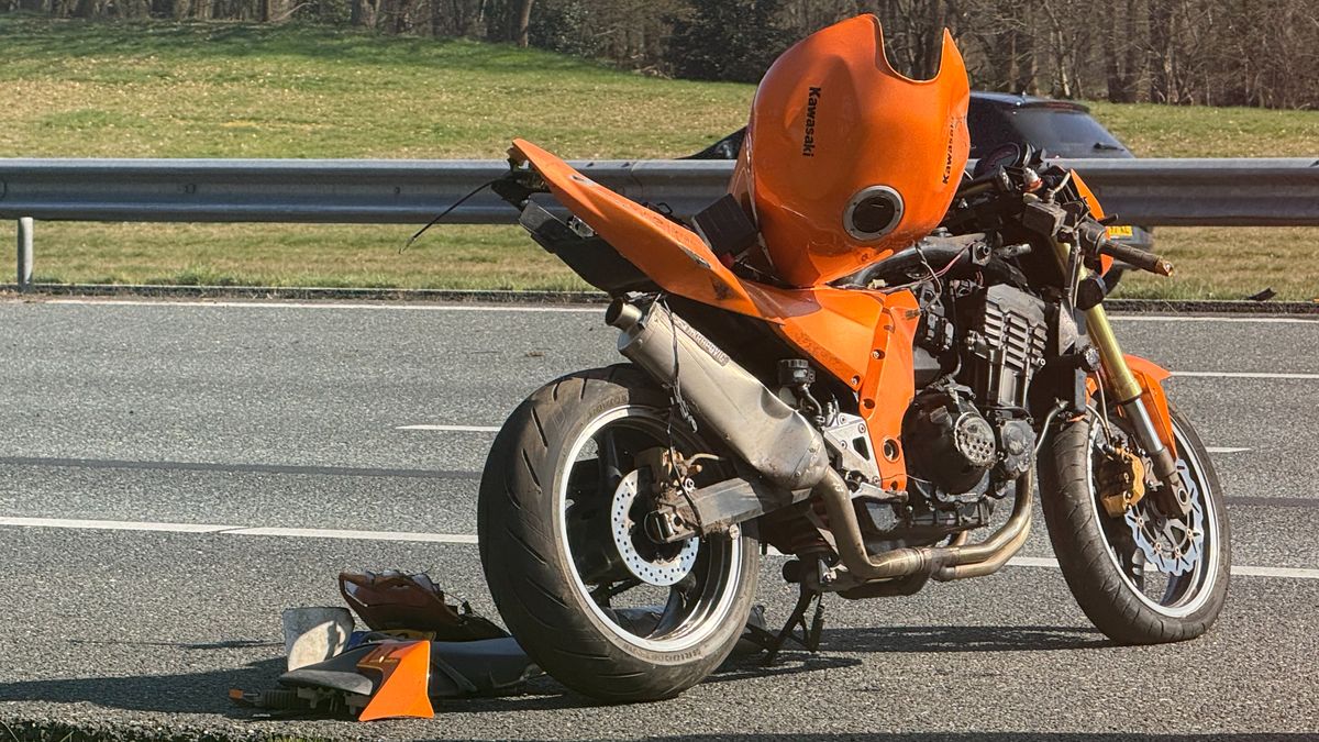 112 Nieuws: Zonnepanelen in brand in Staphorst Motorrijder onderuit op A1