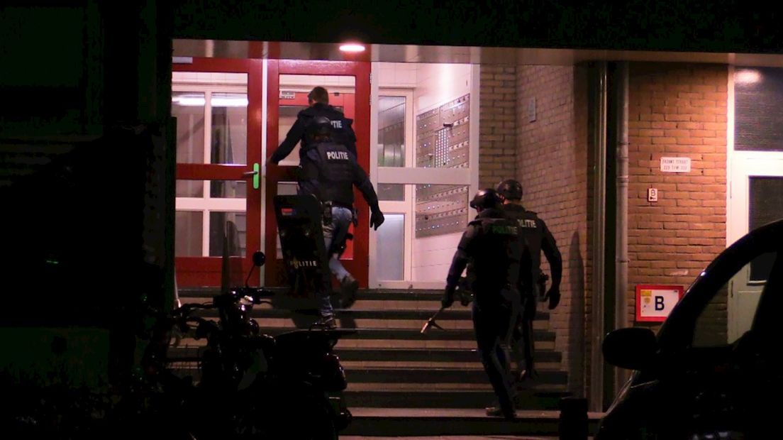 Politie doet inval in Enschede