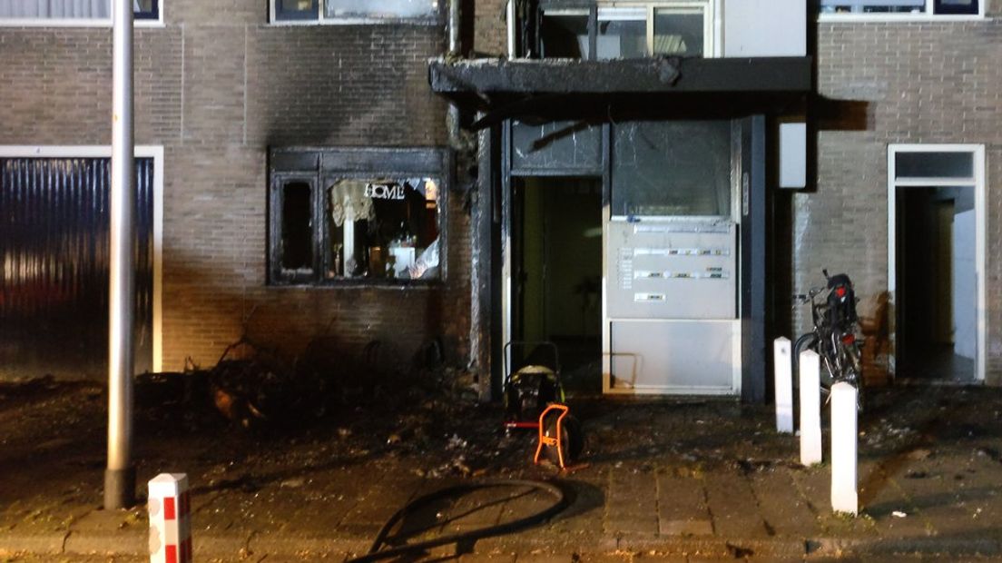 Uitgebrande flatwoning in de Langeveldstraat Katwijk