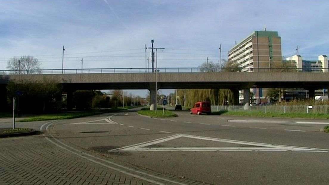 Het viaduct over de Meerzichtlaan in Zoetermeer