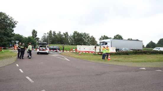N35 tussen Nijverdal en Wierden tijdelijk afgesloten na dodelijk ongeval. N35 tussen Nijverdal en Wierden tijdelijk afgesloten na dodelijk ongeval.