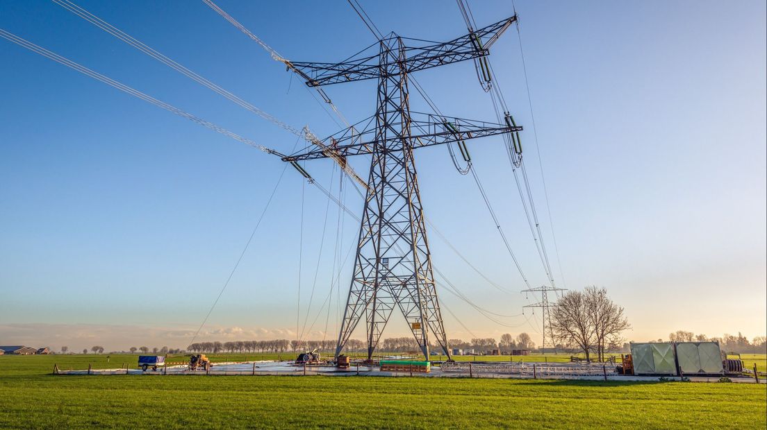 De hoogspanningsverbinding tussen Krimpen aan den IJssel en Geertruidenberg