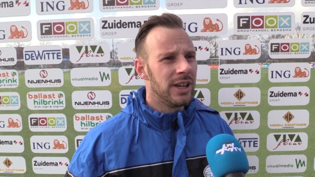 Björn Zwikker was met drie goals de onbetwiste 'man of the match' (Rechten: vv Hoogeveen TV)