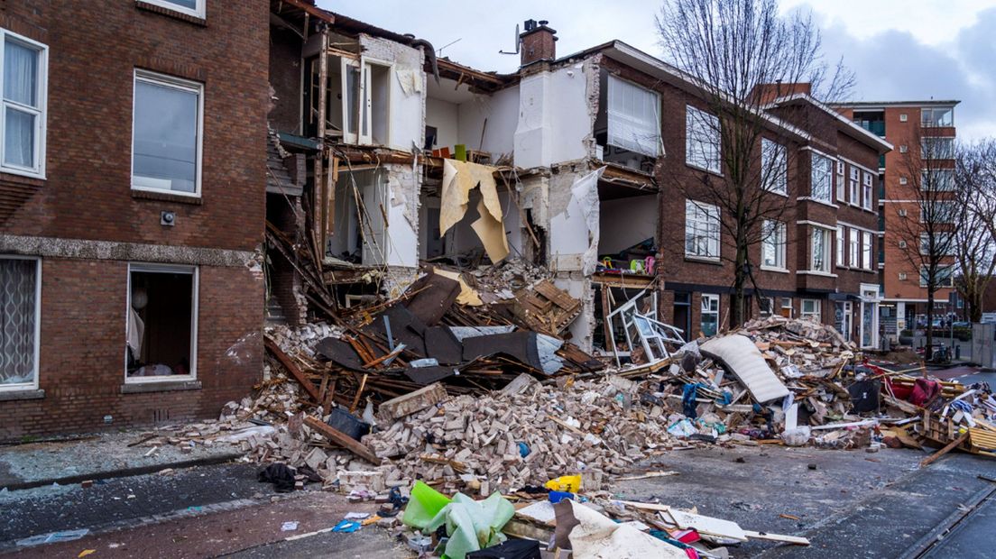 Ravage na de verwoestende explosie in de Jan van der Heijdenstraat in Den Haag