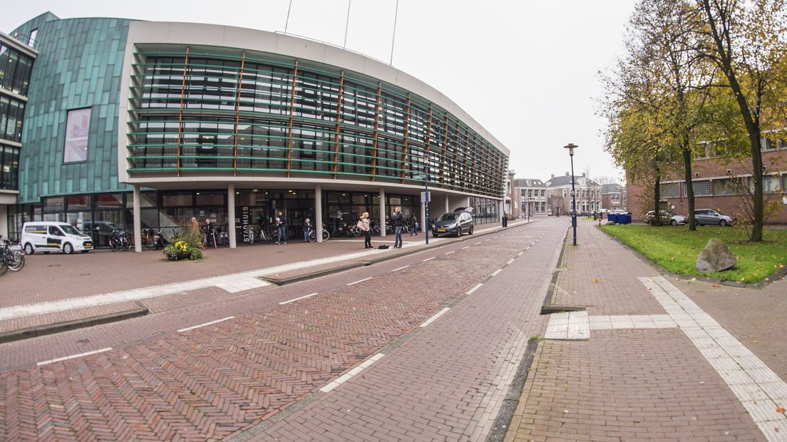 Het stadhuis in Assen (Rechten: RTV Drenthe)