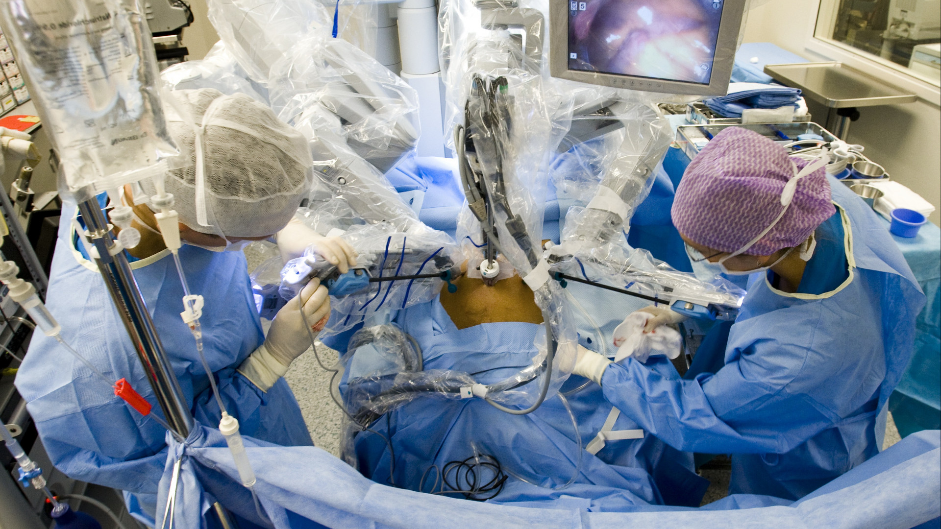 Ter illustratie een foto gemaakt tijdens een operatie aan prostaatkanker