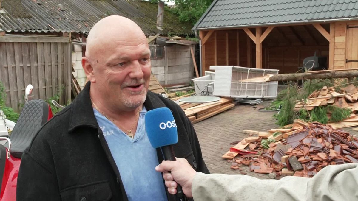 André van der Weide uit Glanerbrug over de schade aan en rondom zijn woning.