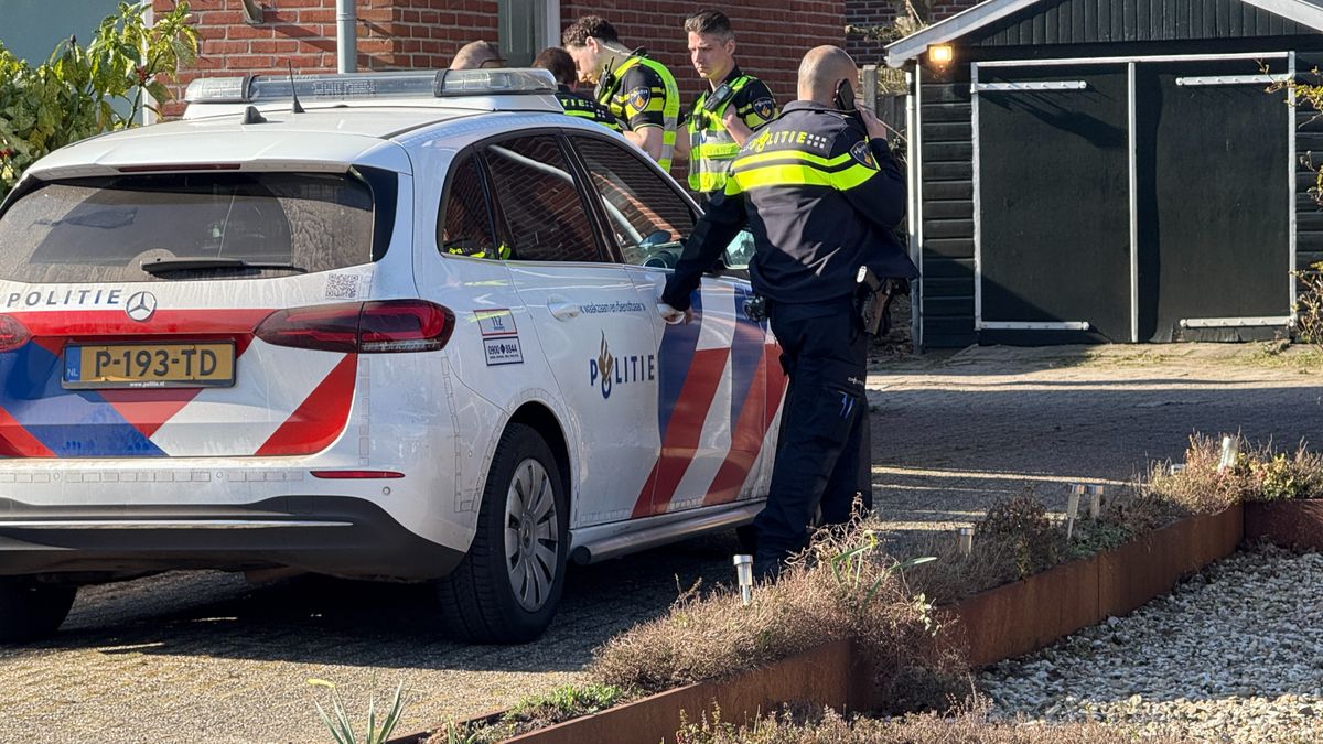 112 Nieuws: Aanhouding bij onderzoek in woning Vriezenveen