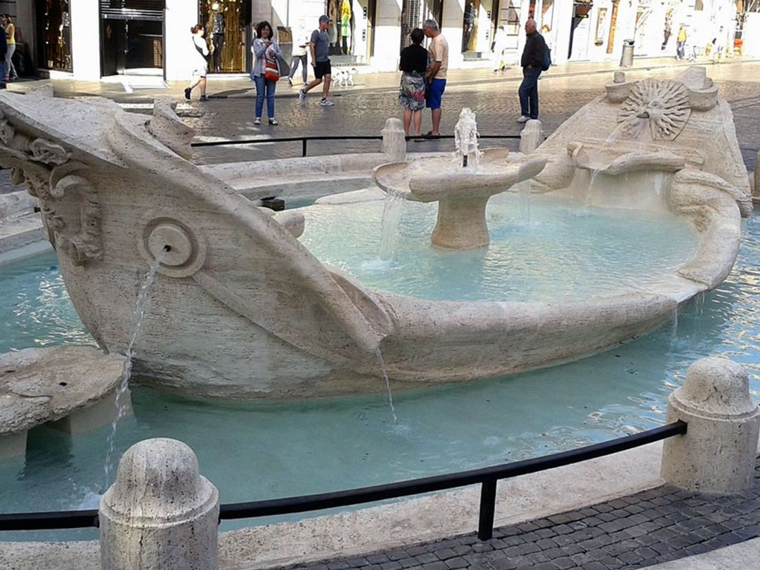 De Barcaccia fontein in Rome