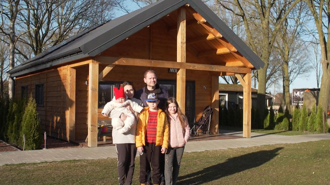 Het gezin Kutsenko met drie kinderen, woont sinds maandag op camping Moekesgat