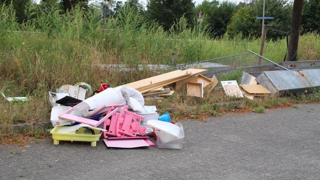 Afval gedumpt in Almelo