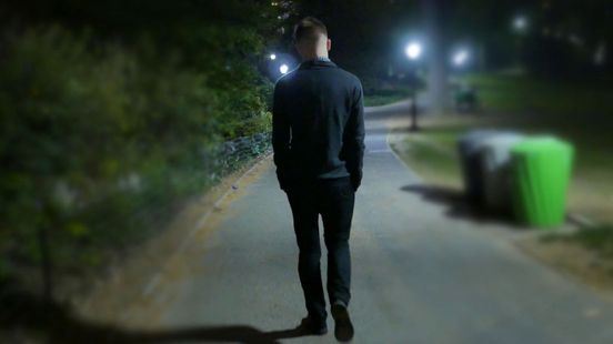 Man die meisje aanviel blijft langer vastzitten