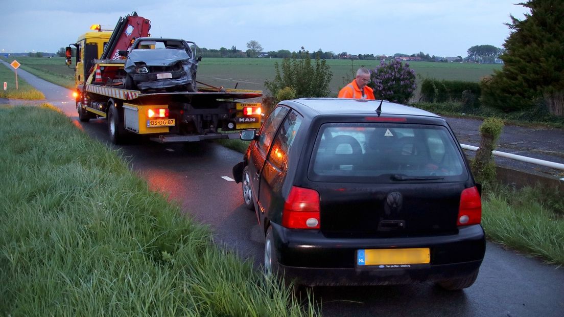 Botsing van Nederlandse en Belgische auto in Vogelwaarde