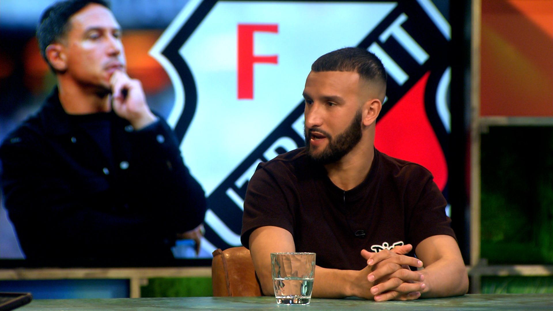 El Azzouti herinnert zich hoe discipline centraal stond bij Correia: 'Als je dit niet kan opbrengen 