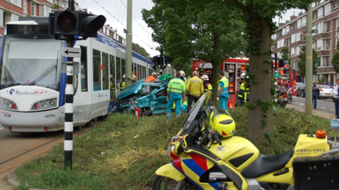 Botsing_tram_auto_Den_Haagkopie