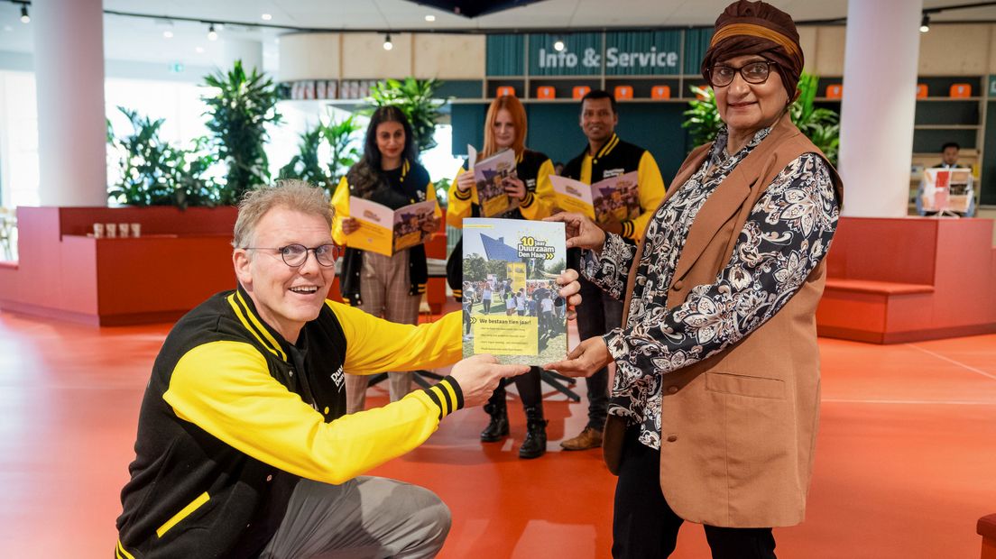Joris Wijsmuller en Tahira Abdoella van buurtteam Energierijk Molenwijk