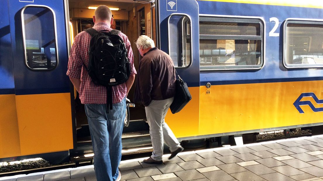 Reizigers op Amersfoort Centraal.