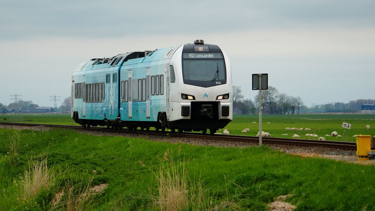 Seinstoring tussen Leeuwarden en Stavoren opgelost: treinen leveren weer