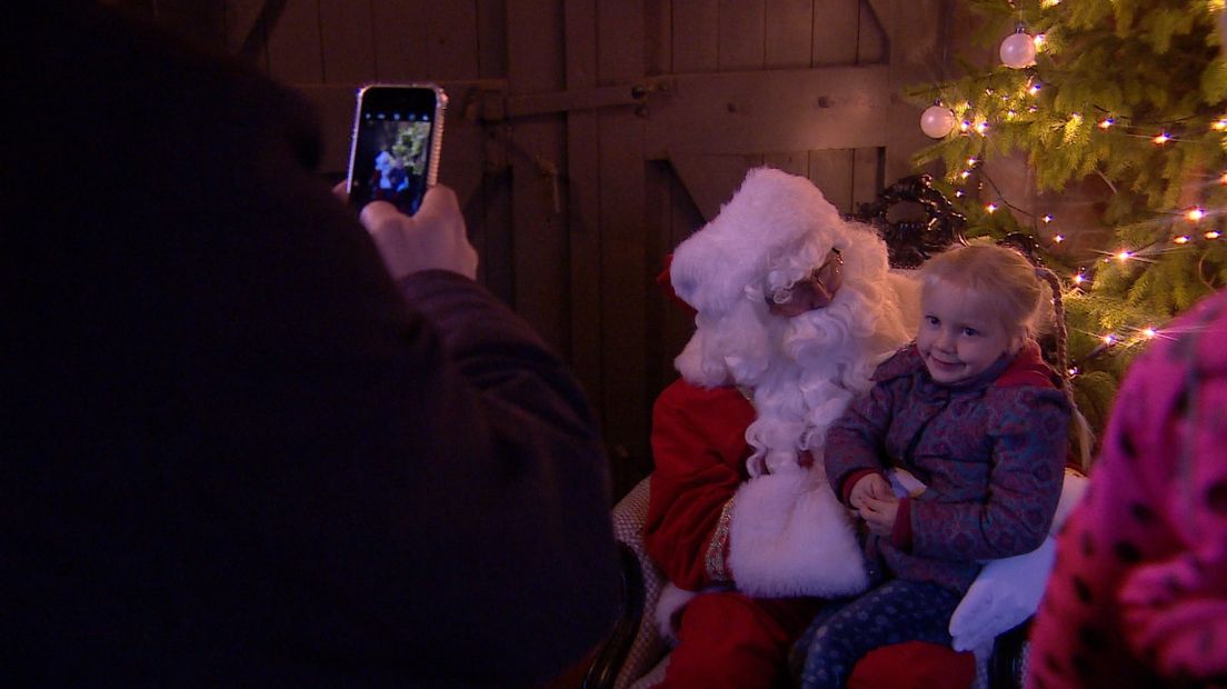 Iedereen wil op schoot bij de kerstman