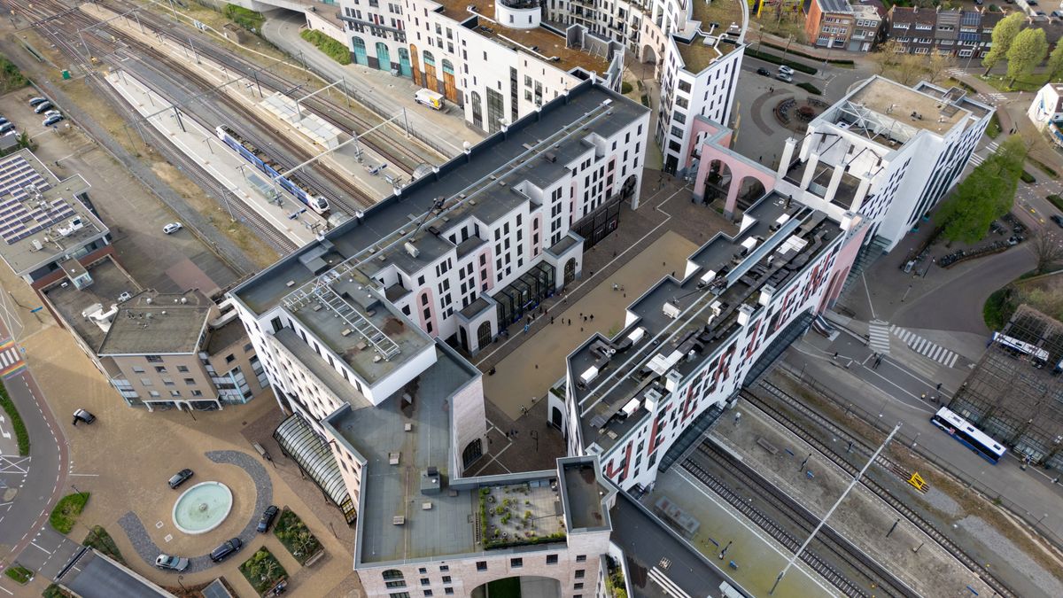 Leegstaande vleugel Maankwartier Heerlen wordt kantoor Belastingdienst