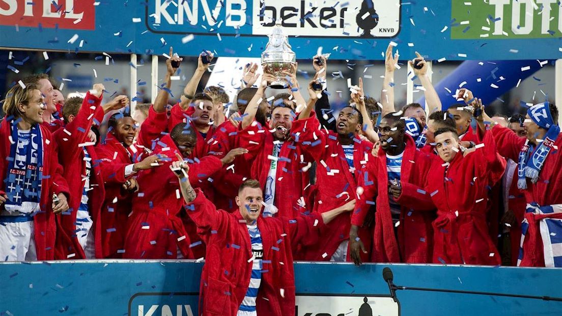 PEC Zwolle wint van Ajax en pakt de KNVB beker