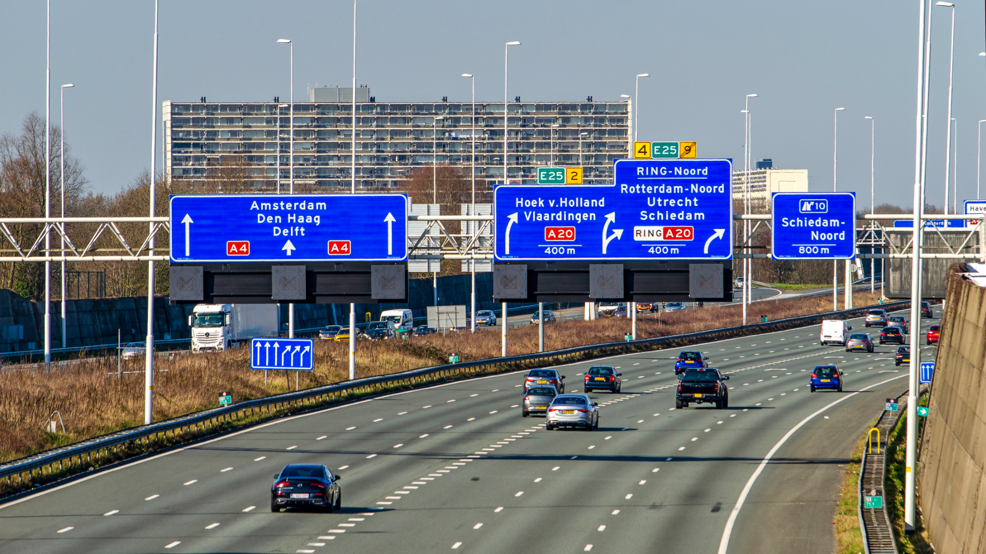 Het wegdek van de snelwegen is overal meer dan 40 graden
