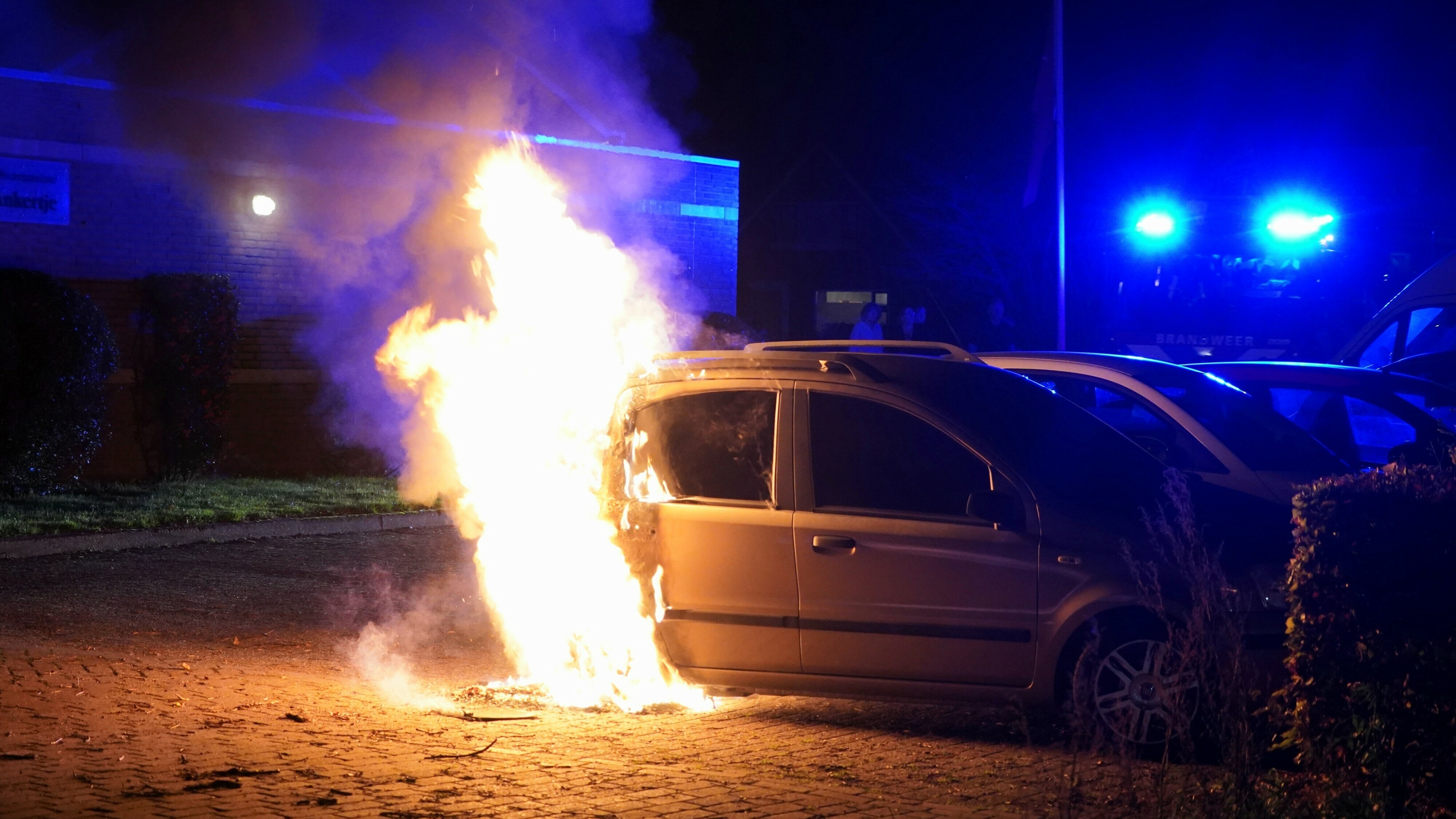 Auto uitgebrand in Hollandscheveld