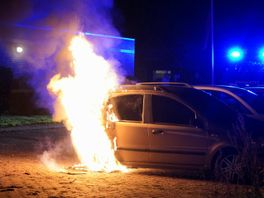 Auto uitgebrand in Hollandscheveld