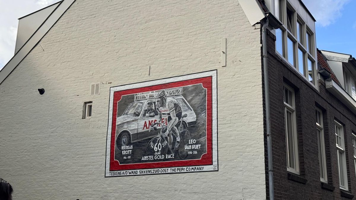 Muurschildering van iconische wielerfoto siert Valkenburg