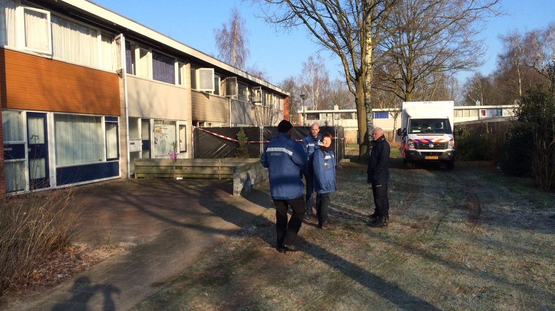 Onderzoek na de woningbrand (Rechten: archief RTV Drenthe)
