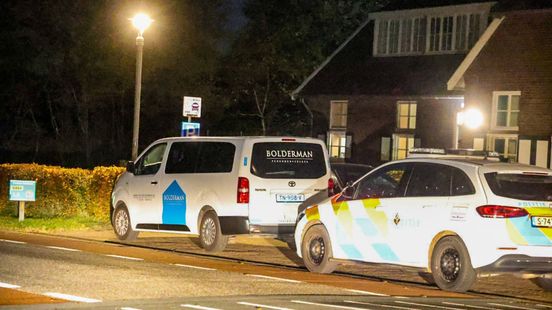 Gewapende overval op taxibusje, overvaller gevlucht