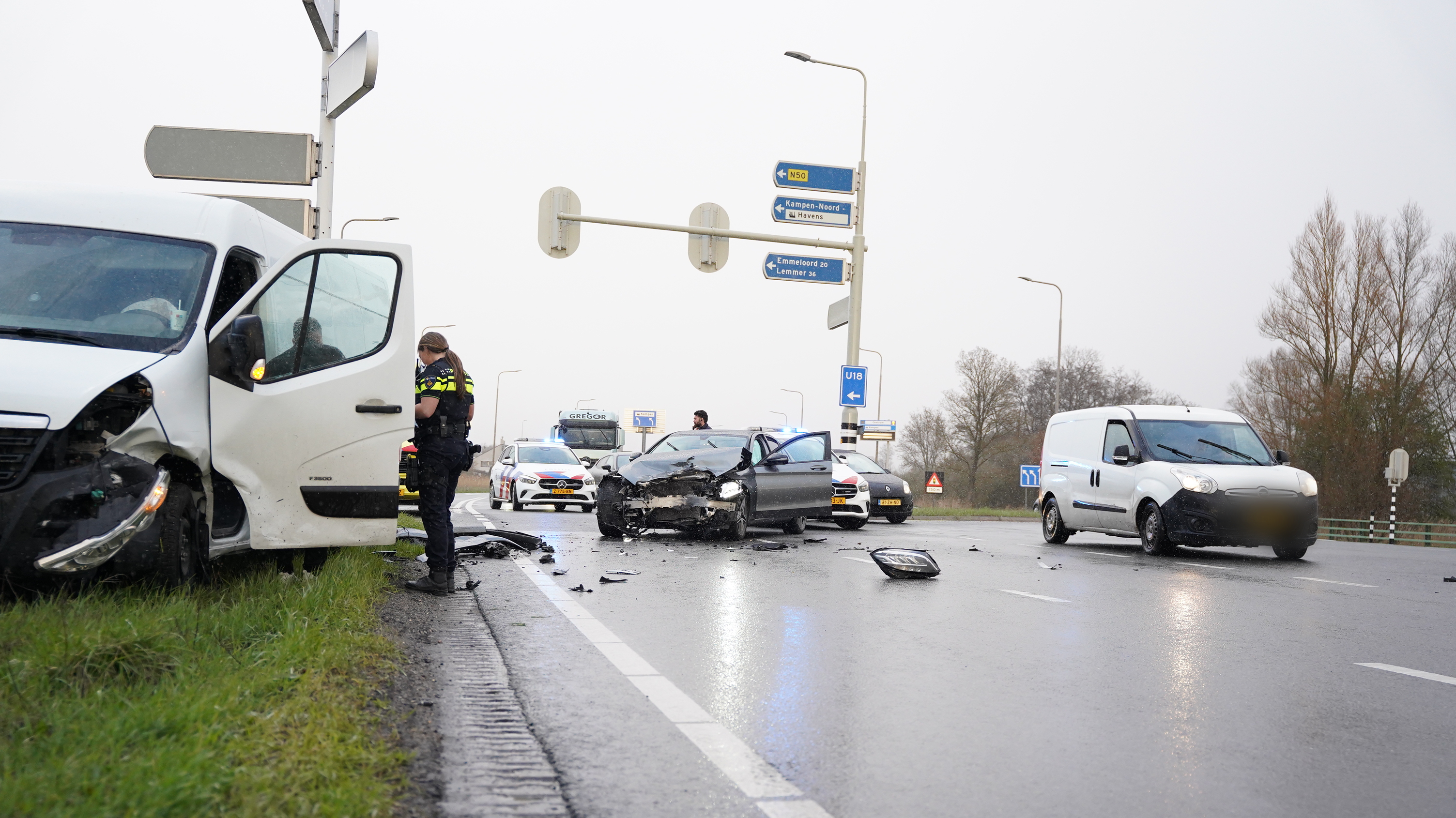 ongeval bij Kampen | Auto in vlammen op in Enschede.