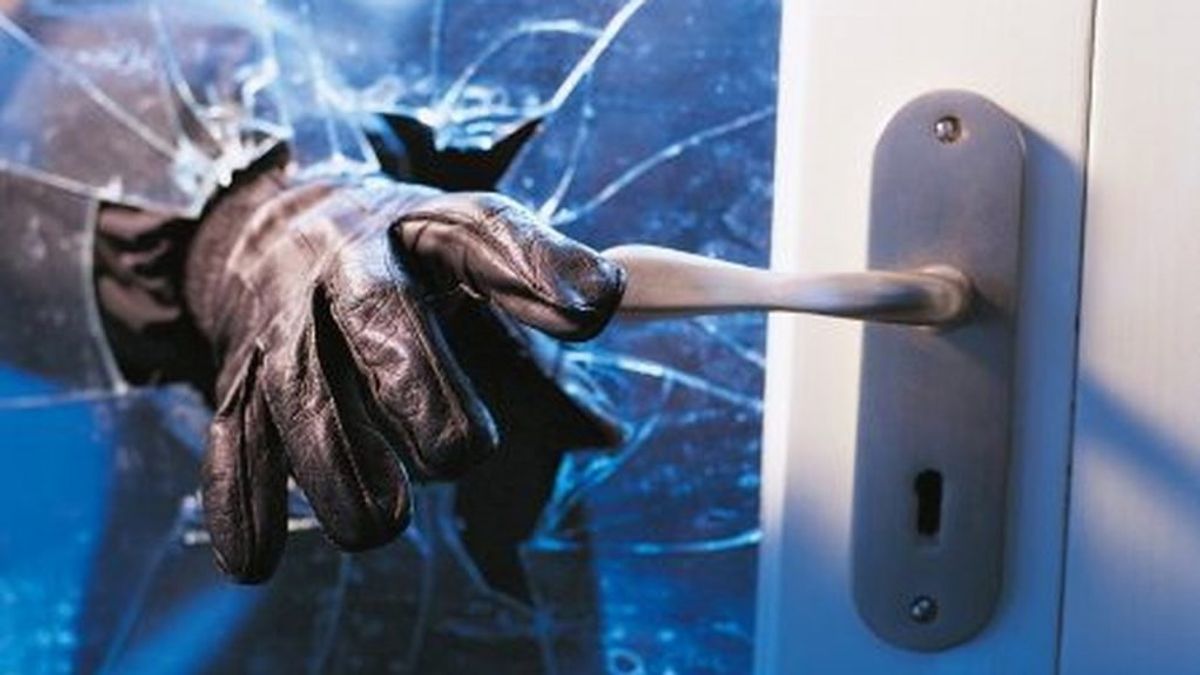 Inbraken op Sinterklaasdag in Leeuwarden en Jirnsum