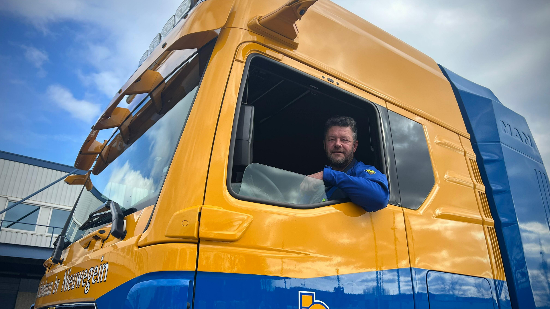 Geen diesel, geen accu: Evert rijdt in nieuwste vrachtwagen op waterstof