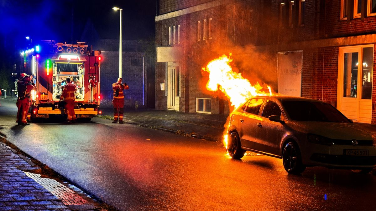 112-nieuws: Brandweer uitgerukt voor autobrand in Stadskanaal