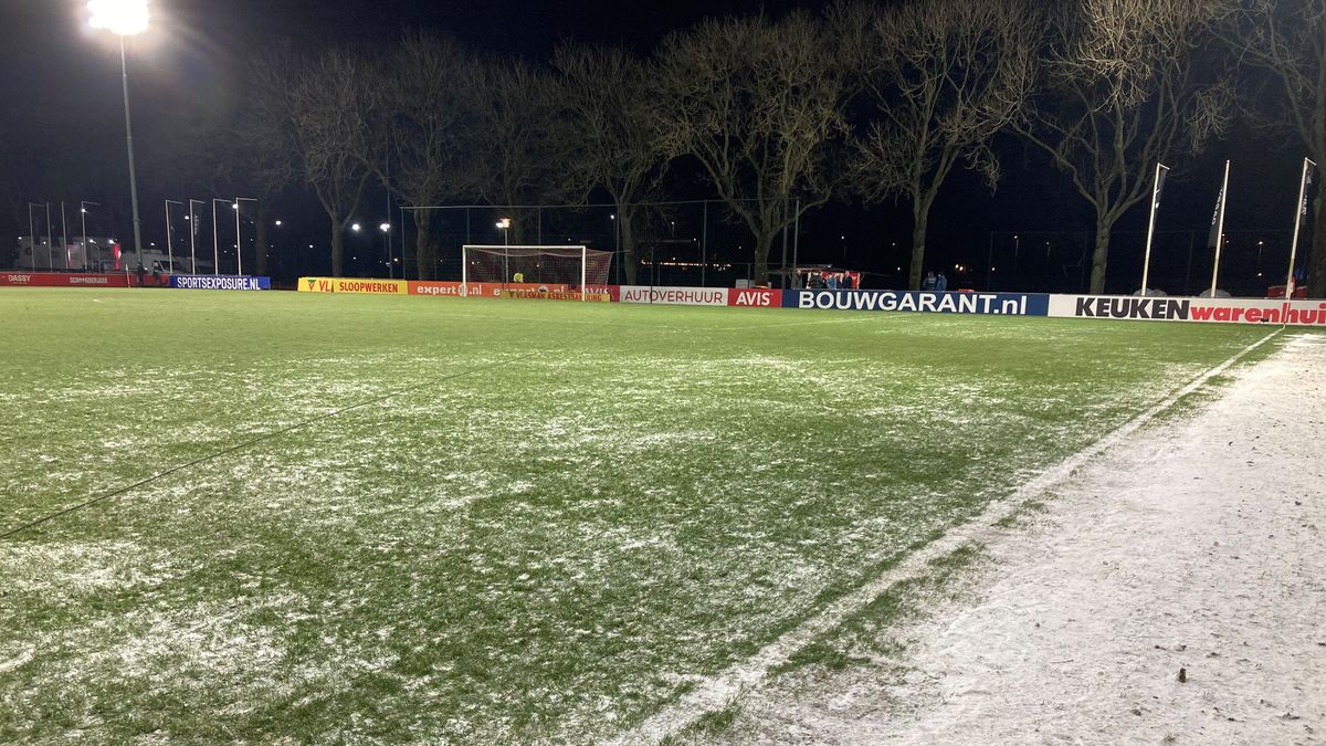 Duel voetbalsters FC Utrecht afgelast, hockeywedstrijden naar later tijdstip