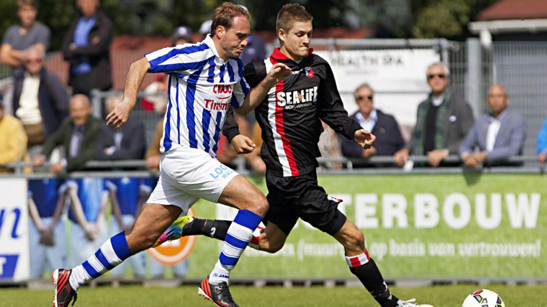 HBS - FC Lienden: Tjeerd Westdijk (r) en Tom van der Neut.