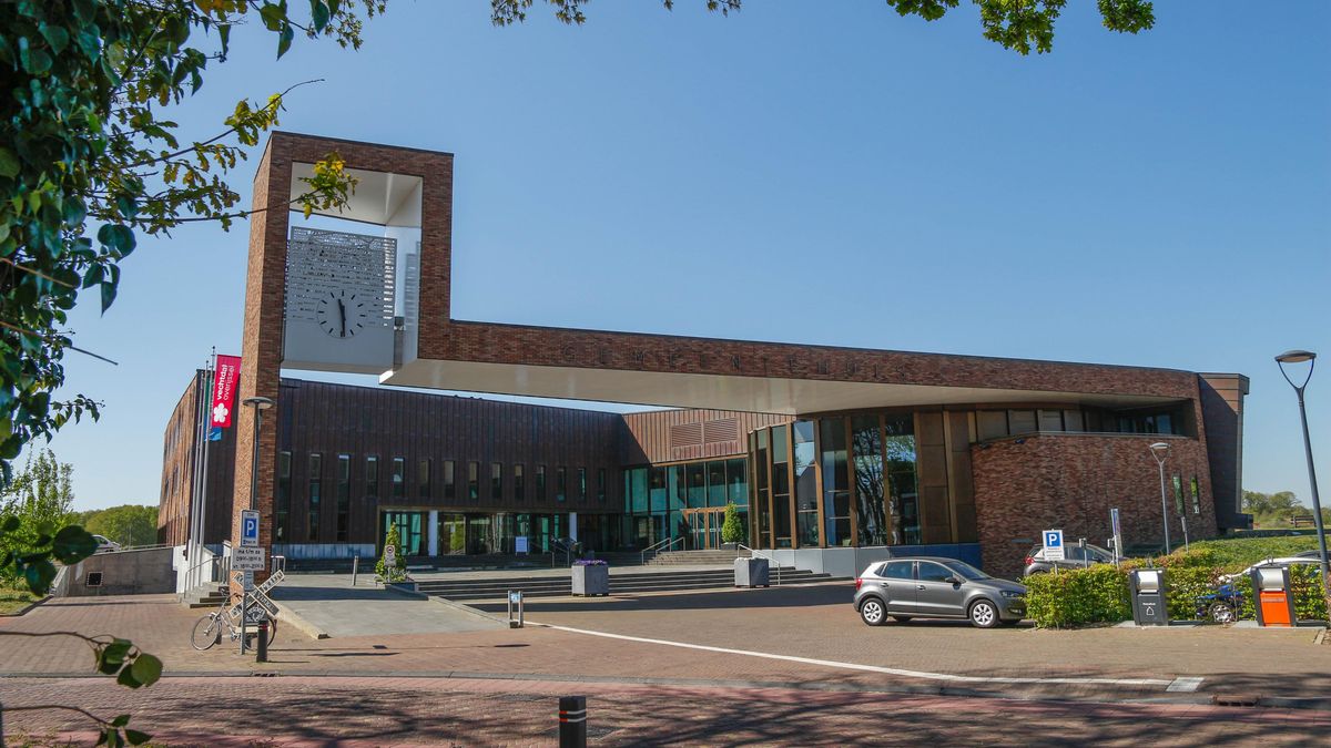 Noodopvang voor 120 asielzoekers in drie tenten in Lemelerveld