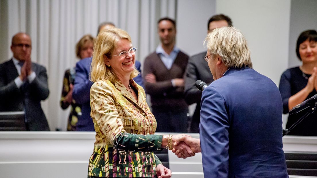 Pauline Krikke tijdens haar benoeming als burgemeester van Den Haag.