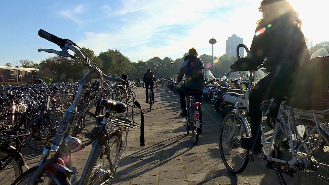 Deelnemers aan de fietstocht.