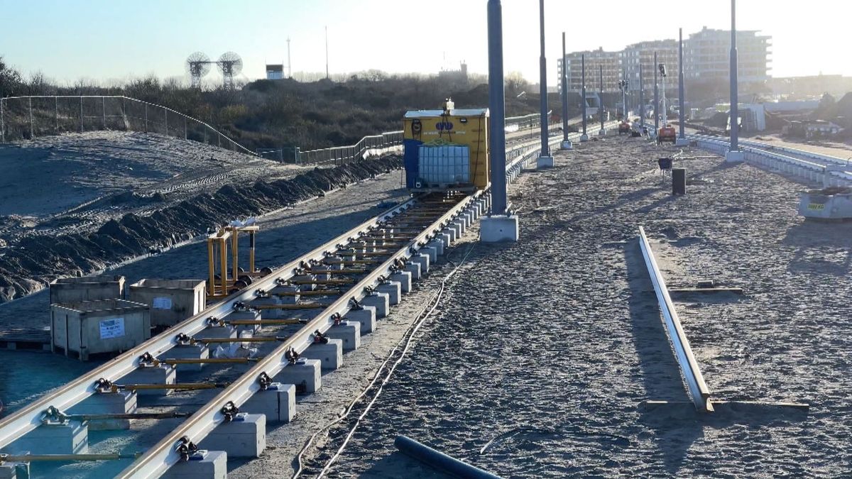 Met de metro van hartje Rotterdam naar het strand van Hoek van Holland