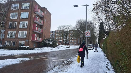 Geen bus en geen supermarkt: sneeuw en gladheid nachtmerrie voor de Geitenkamp
