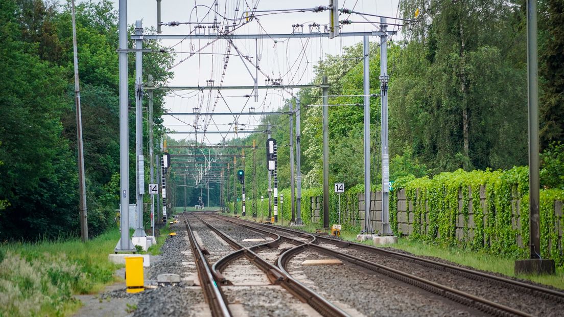 112-nieuws: Koperdiefstal legt NS-treinverkeer richting Stad plat