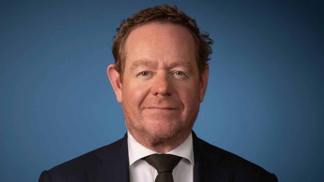 Minister David van Weel