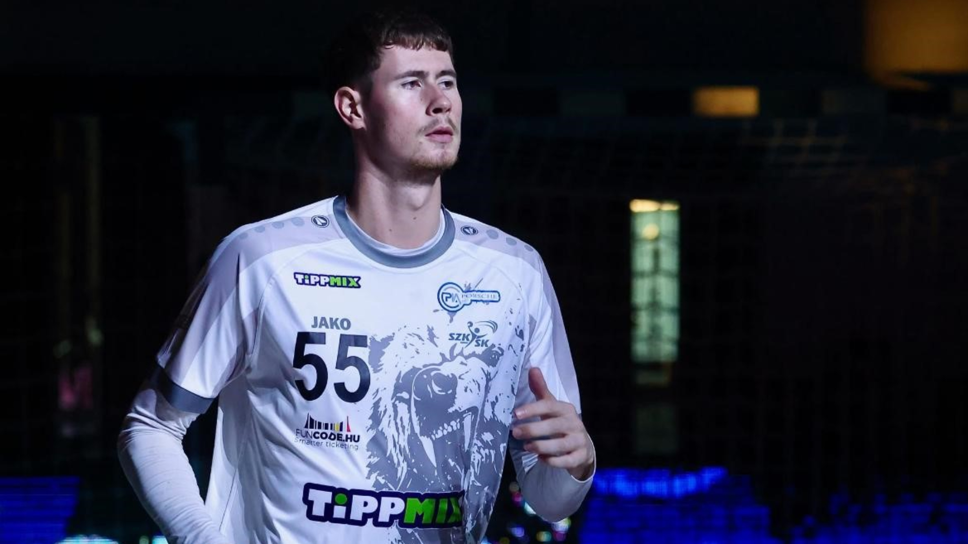 Handballer Destin van Dijk mag naar het EK: 'Dat is mijn vader nooit gelukt'